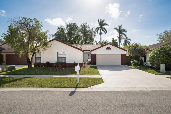 $575,000 | 11690 Timberwood Road, Boca Raton, FL 33428
