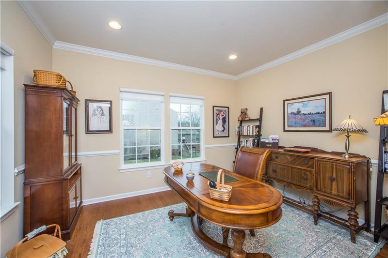 341 Rocky Ridge Road Bethel Park, PA 15102 - Photo 13 of 25 Gallery Image 13