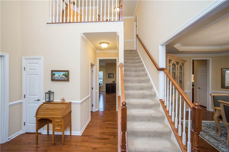 341 Rocky Ridge Road Bethel Park, PA 15102 - Photo 3 of 25 Gallery Image 3