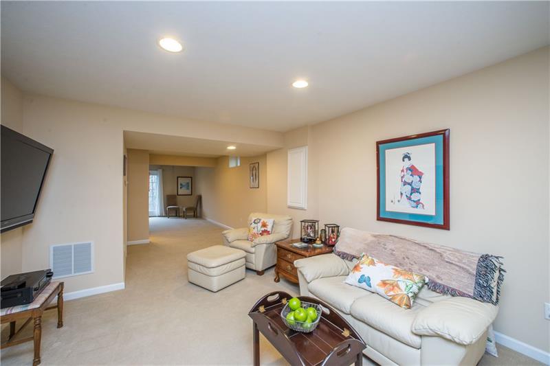 341 Rocky Ridge Road Bethel Park, PA 15102 - Photo 22 of 25 Gallery Image 22