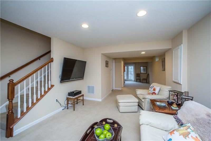 341 Rocky Ridge Road Bethel Park, PA 15102 - Photo 23 of 25 Gallery Image 23