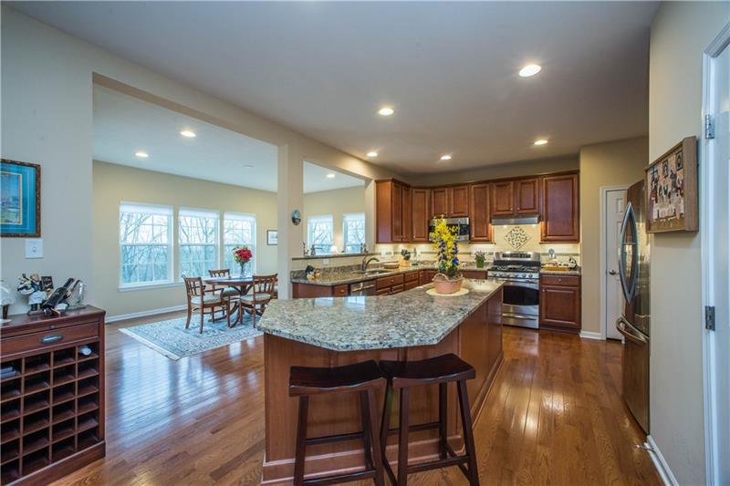 341 Rocky Ridge Road Bethel Park, PA 15102 - Photo 8 of 25 Gallery Image 8