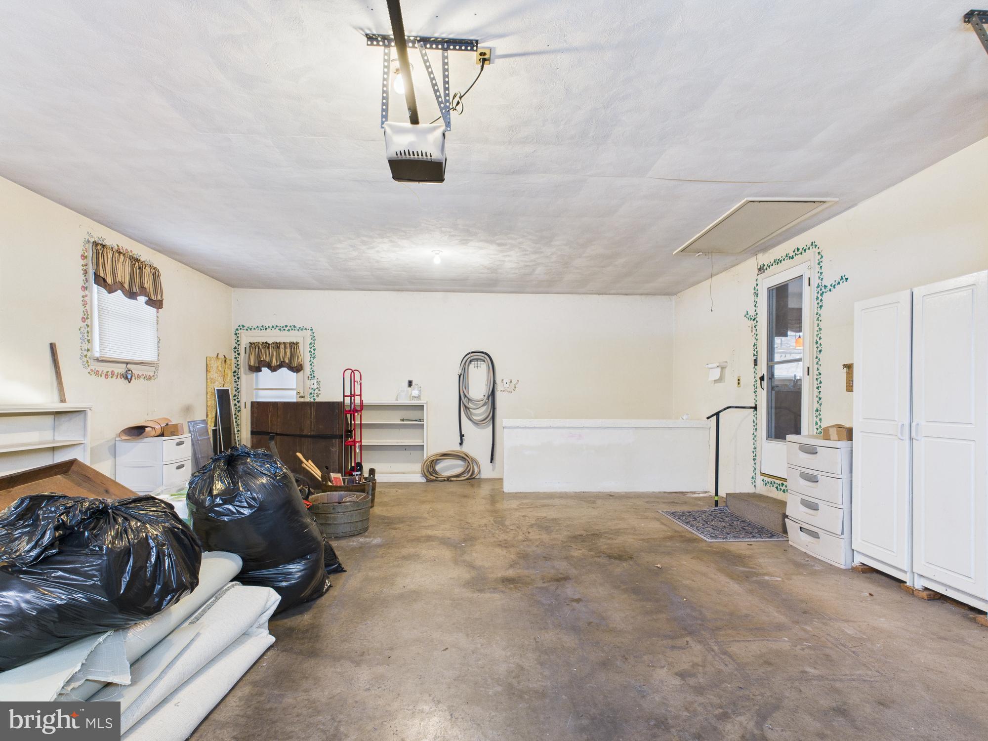 2370 Loucks Road York, PA 17408 - Photo 25 of 36 Gallery Image 25