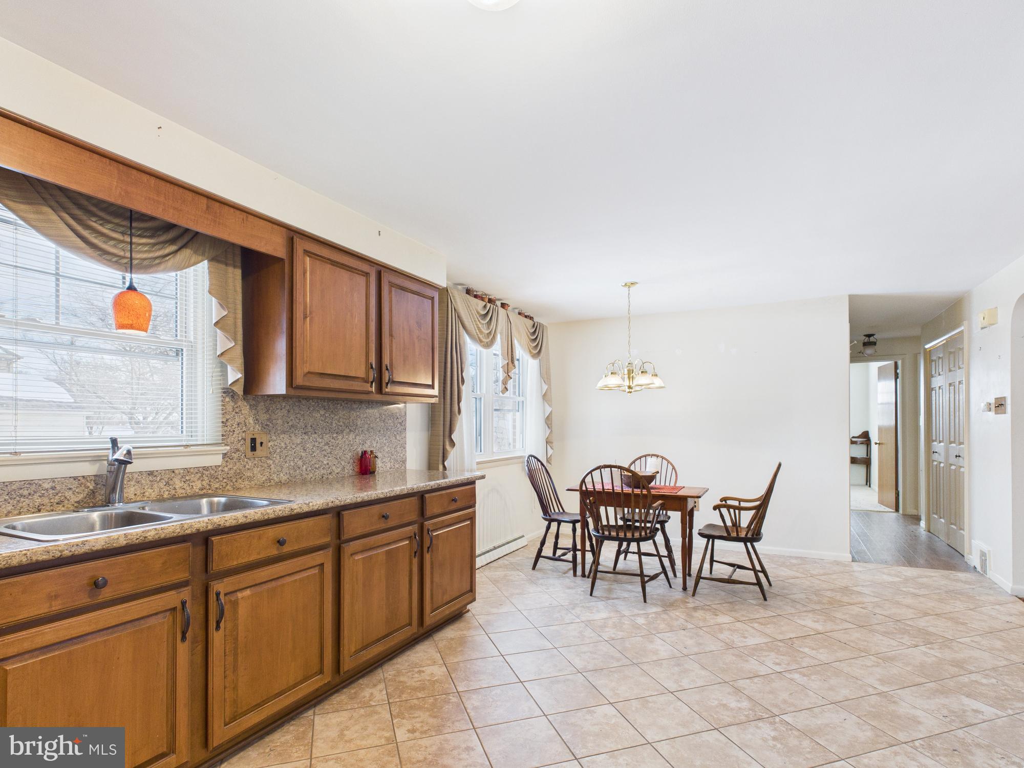 2370 Loucks Road York, PA 17408 - Photo 4 of 36 Gallery Image 4