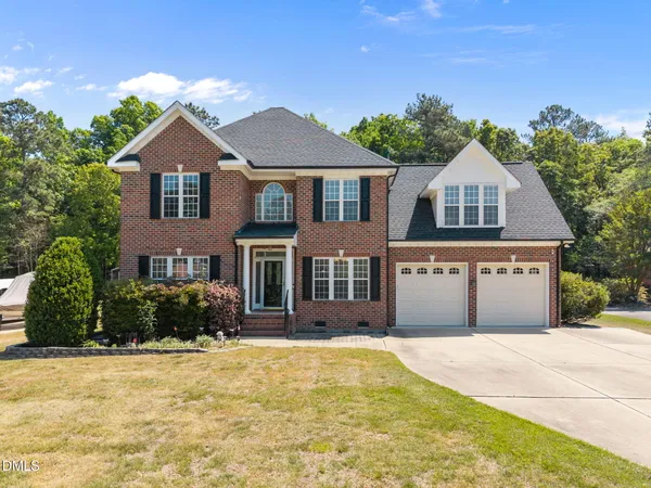 $2,350 | 1325 Old Regent Drive, Fuquay-Varina, NC 27526