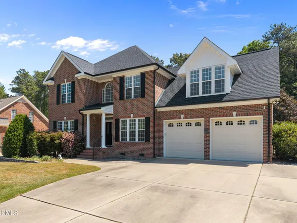 $2,350 | 1325 Old Regent Drive, Fuquay-Varina, NC 27526