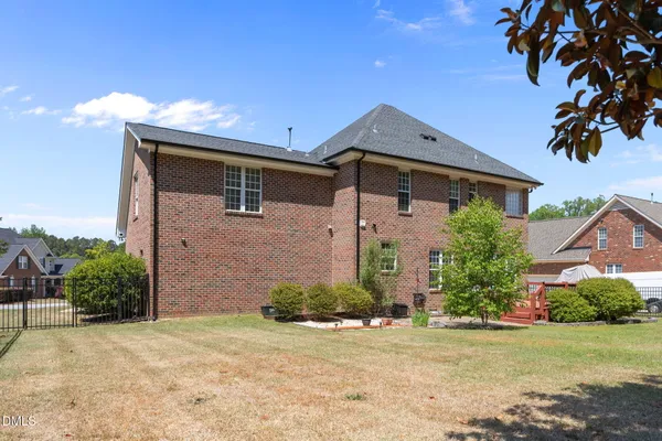 $2,350 | 1325 Old Regent Drive, Fuquay-Varina, NC 27526