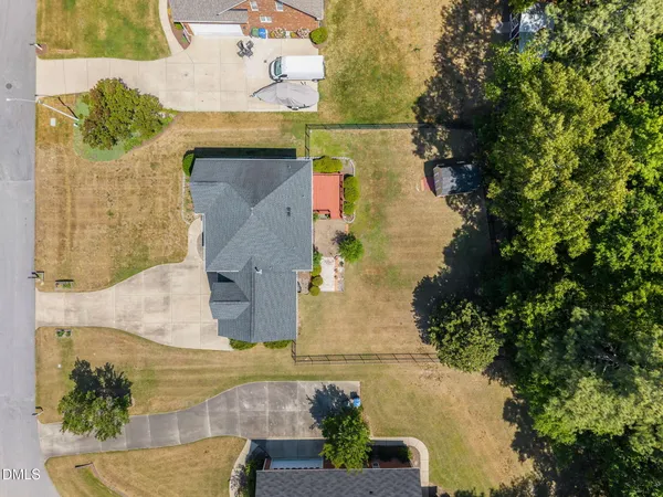$2,350 | 1325 Old Regent Drive, Fuquay-Varina, NC 27526