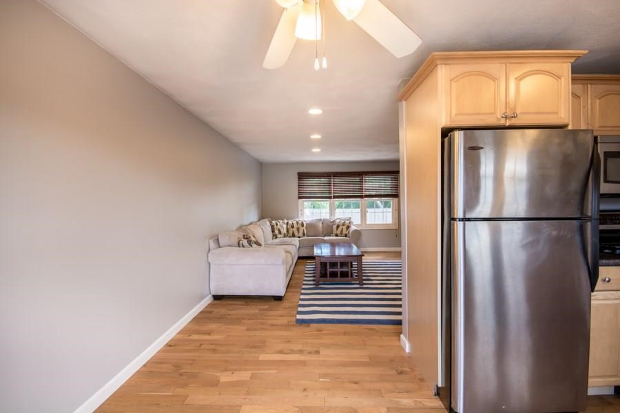 5804 Post Road, Unit 6 Warwick, RI 02818 - Photo 4 of 24 Gallery Image 4