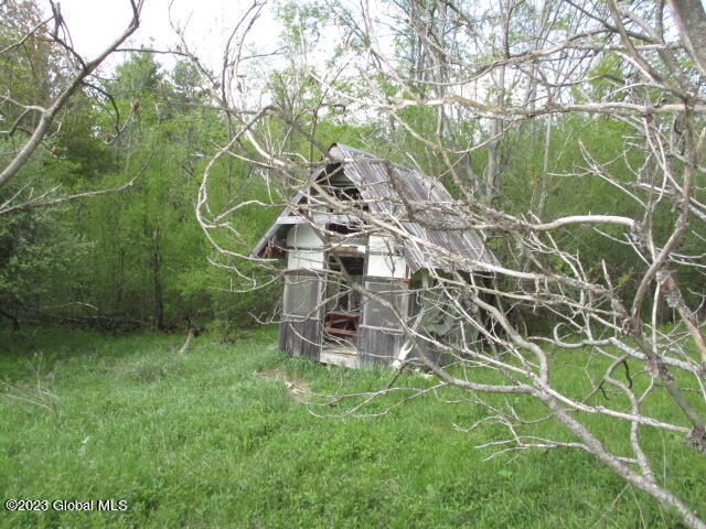 748 Hogback Road Crown Point, NY 12928 - Photo 3 of 8 IMG_4673