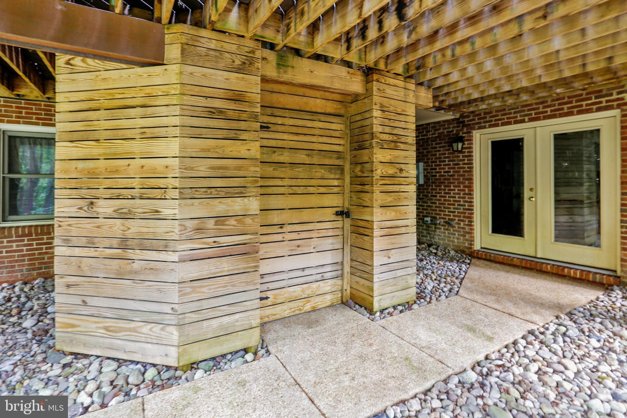 10737 Midsummer Drive Reston, VA 20191 - Photo 15 of 87 Storage shed