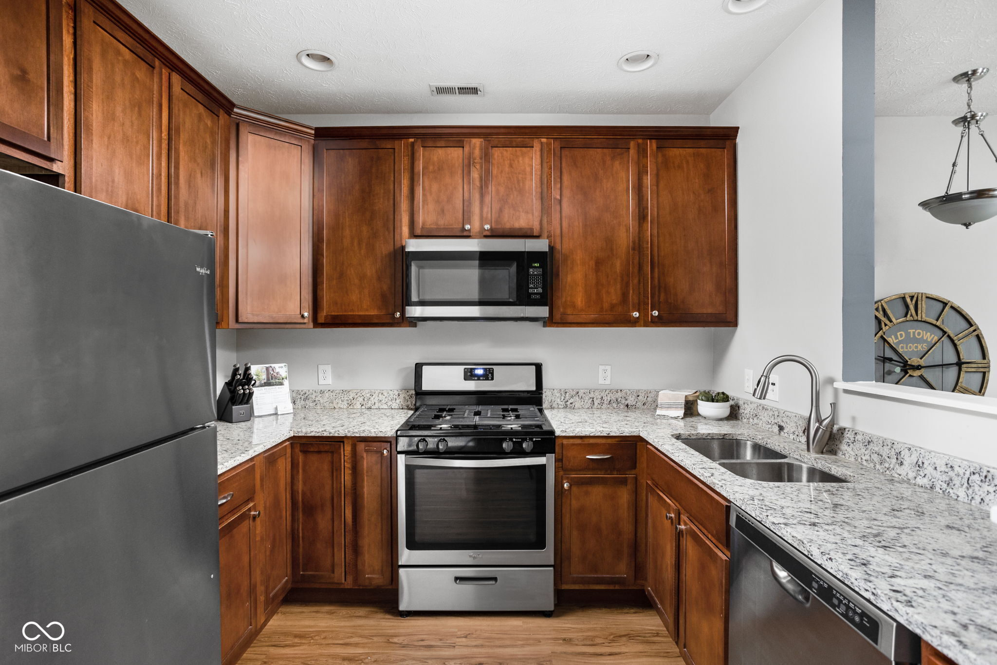 1026 Reserve Way Indianapolis, IN 46220 - Photo 13 of 39