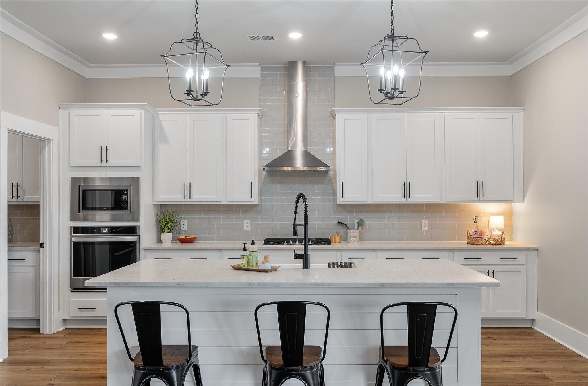 619 Blueway Avenue Summerville, SC 29486 - Photo 13 of 40 Kitchen