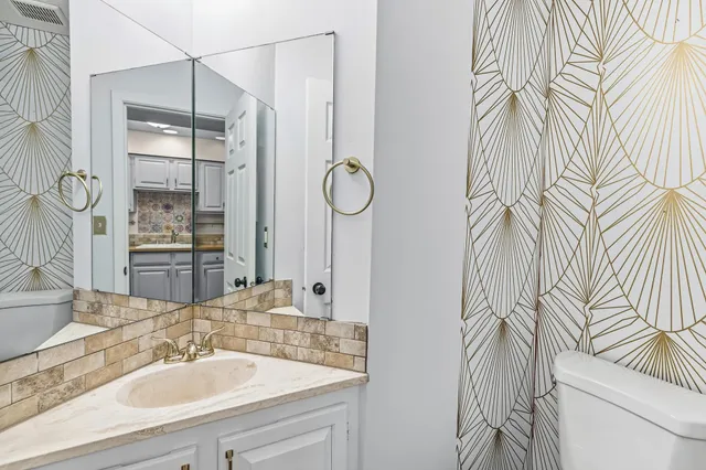 $232,000 | 5527 East Bavarian Pass, Fridley, MN 55432