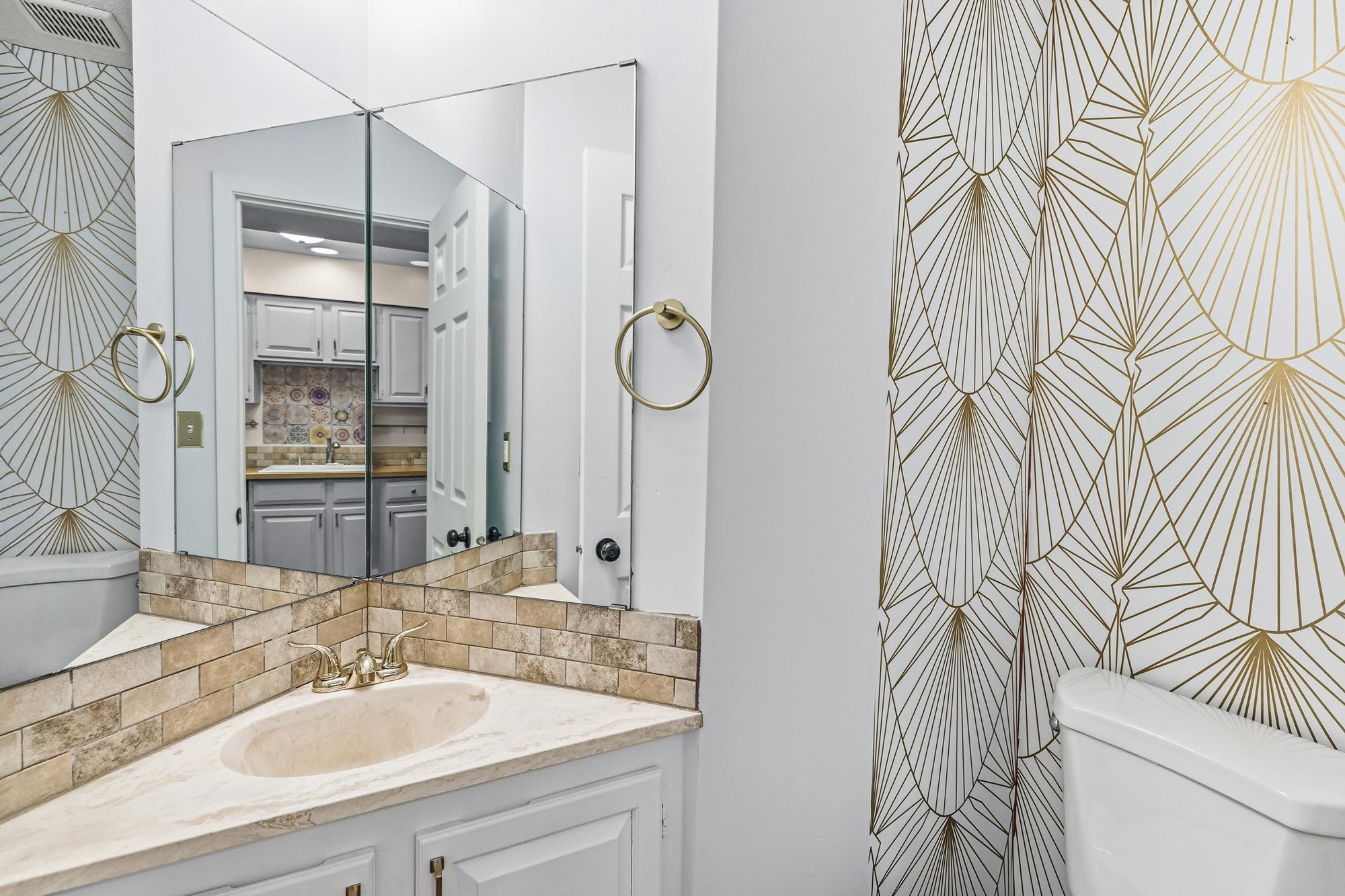 5527 East Bavarian Pass Fridley, MN 55432 - Photo 14 of 34