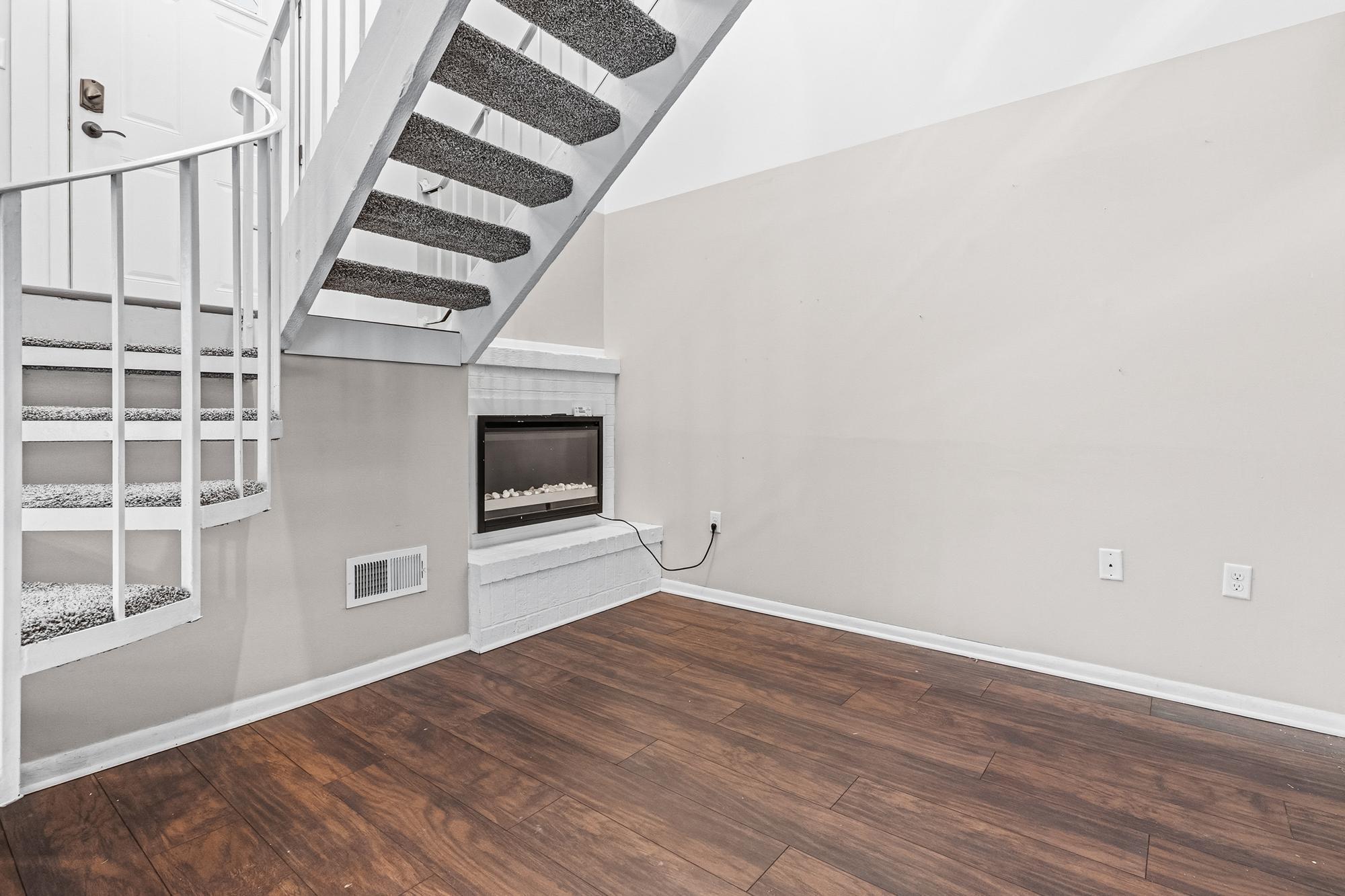 5527 East Bavarian Pass Fridley, MN 55432 - Photo 8 of 34