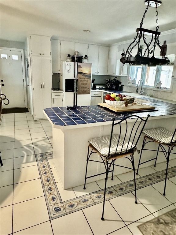 38 Albion Street Everett, MA 02149 - Photo 6 of 29