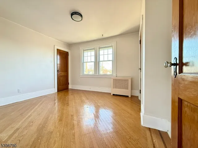 $2,200 | 19 Harding Street, Unit 2, Maplewood, NJ 07040