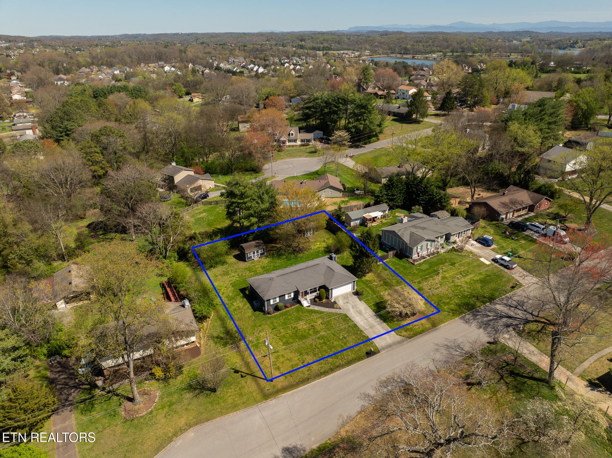 520 Harrow Road Knoxville, TN 37934 - Photo 40 of 42 an aerial view of residential houses with outdoor space