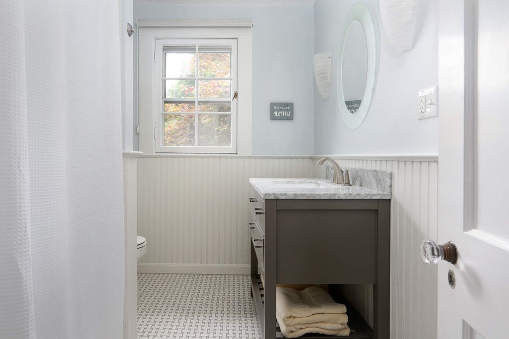 45 Waterston Road Newton, MA 02458 - Photo 16 of 24