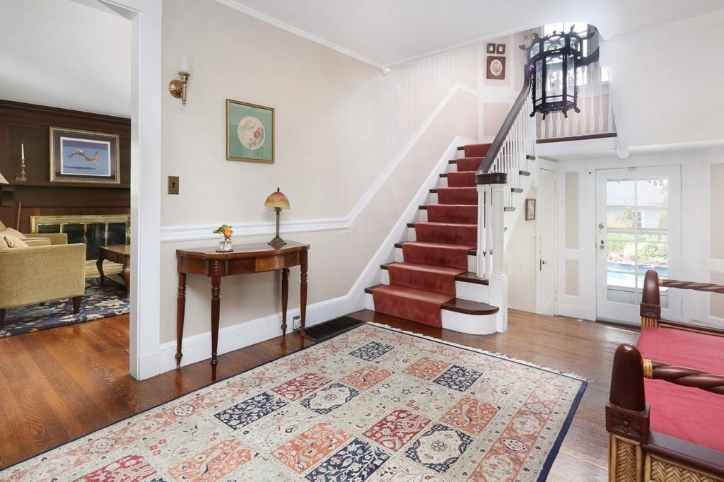 45 Waterston Road Newton, MA 02458 - Photo 4 of 24