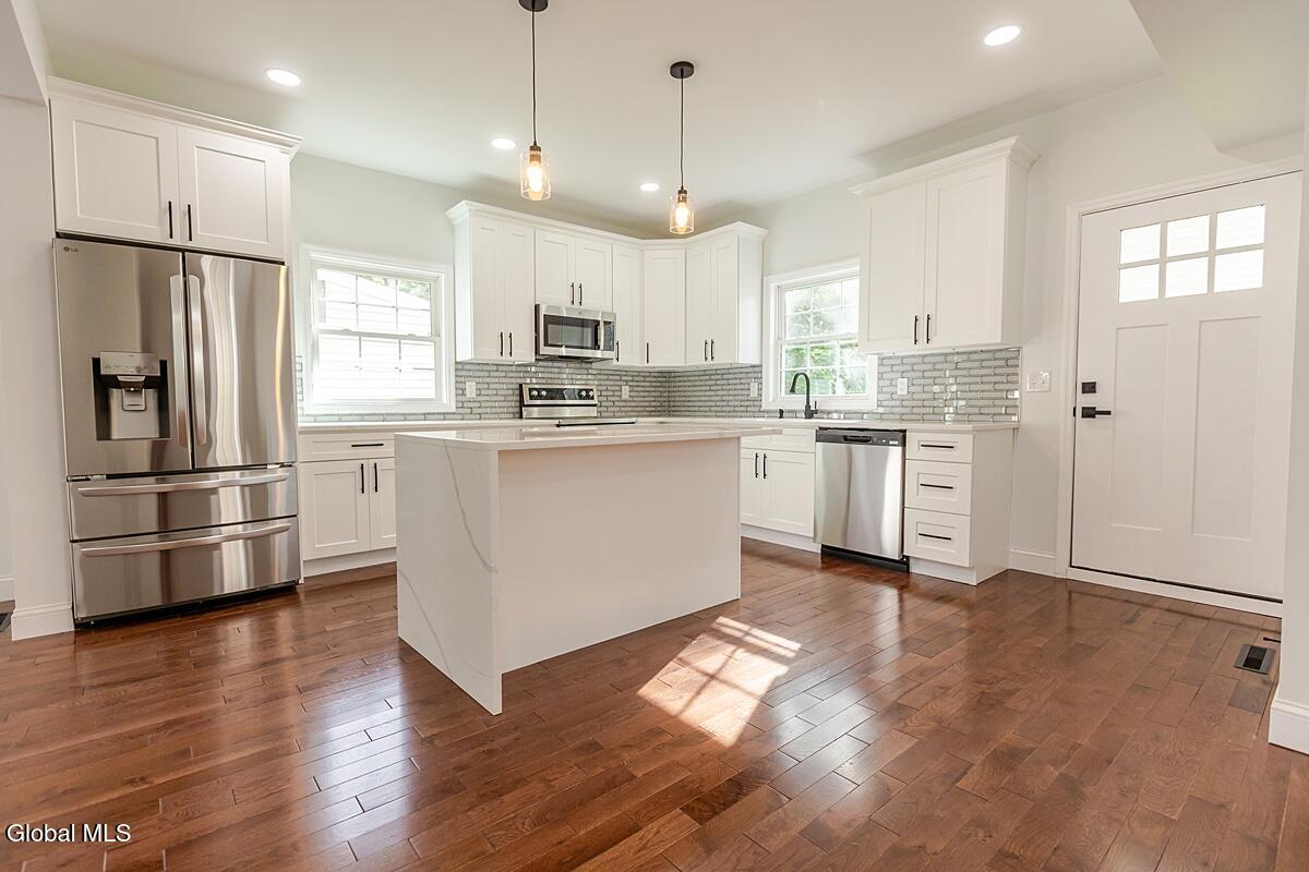 1659 Lenox Road Schenectady, NY 12308 - Photo 21 of 64 CBP-10