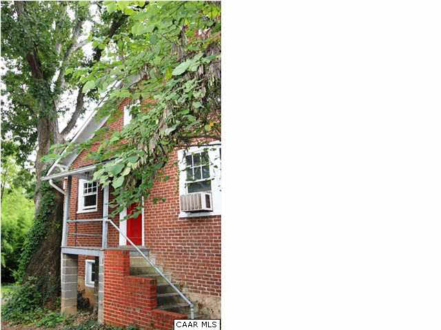 910 Rugby Road Charlottesville, VA 22903 - Photo 20 of 23 Gallery Image 20