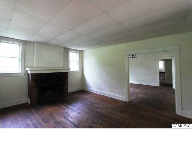 910 Rugby Road Charlottesville, VA 22903 - Photo 3 of 23 Gallery Image 3