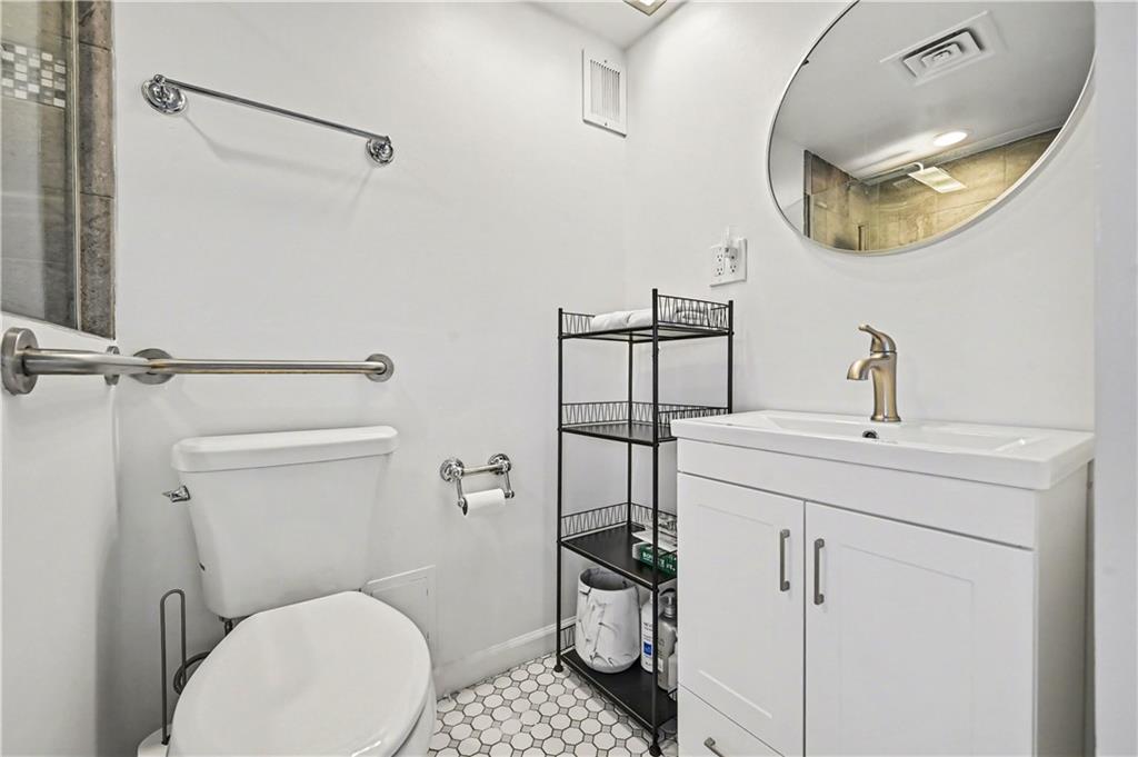 4545 Wornall Road, Unit 610 Kansas City, MO 64111 - Photo 13 of 24