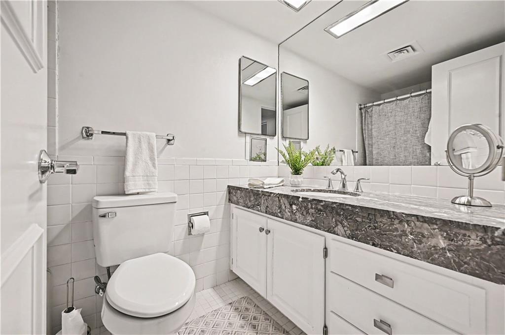 4545 Wornall Road, Unit 610 Kansas City, MO 64111 - Photo 16 of 24