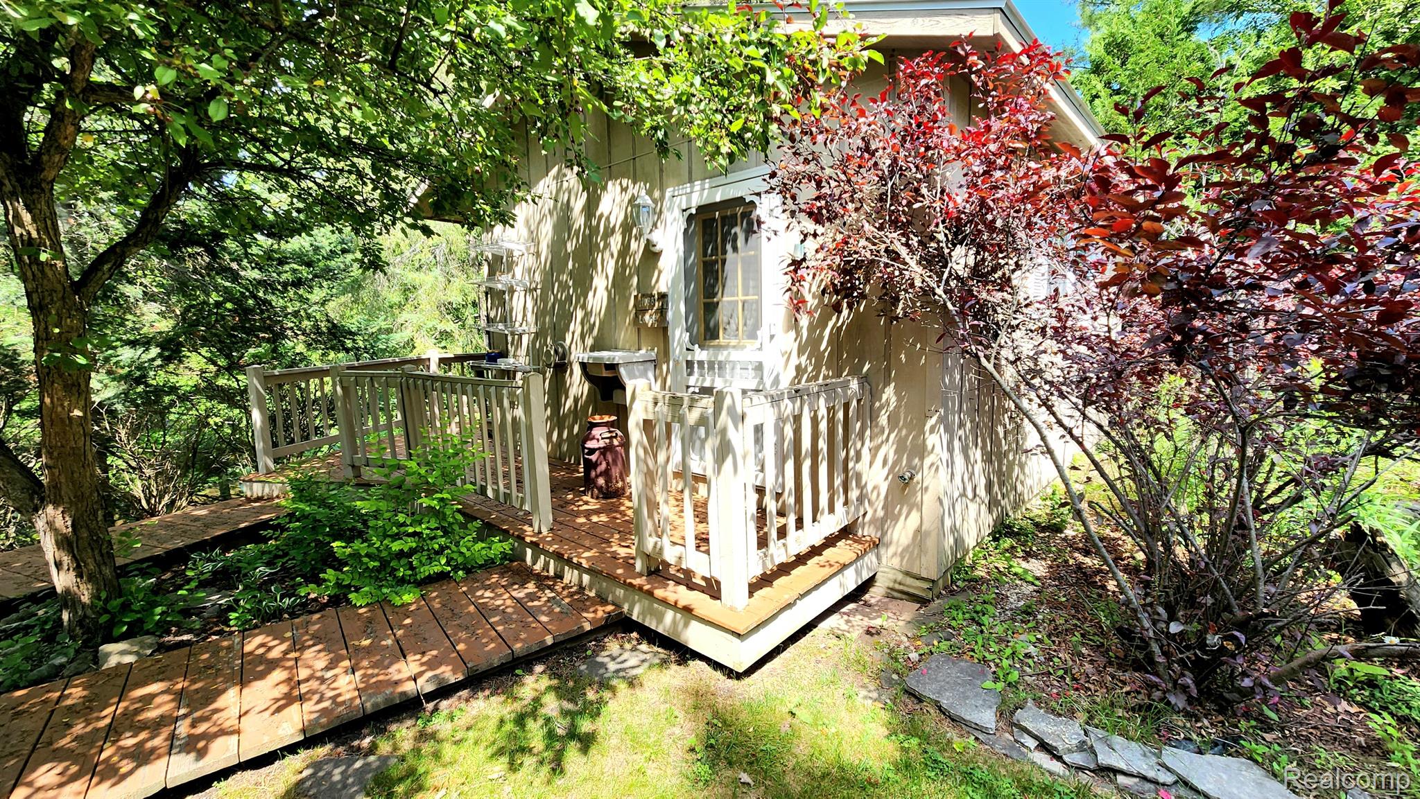 8734 South County Line Road Onaway, MI 49765 - Photo 47 of 56 Guest House