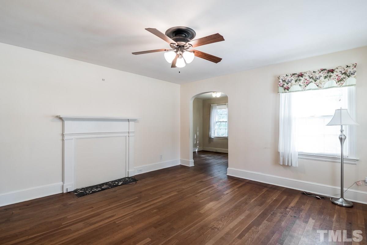 1111 Watauga Street Raleigh, NC 27604 - Photo 3 of 16 Living room