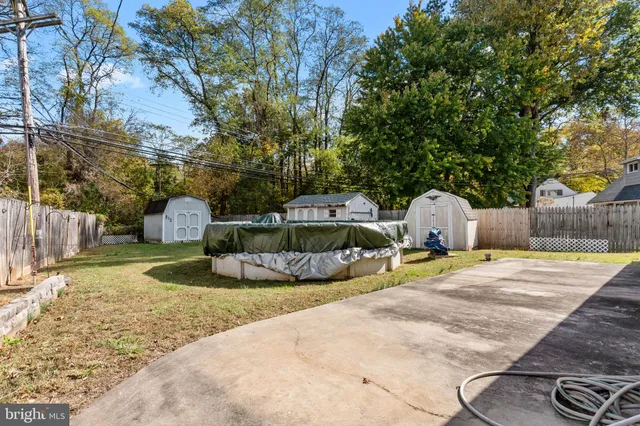 $425,000 | 212 Plumbridge Drive, Levittown, PA 19056