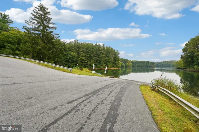 $330,000 | 6467 Cornwall Drive, Unit 56, Eldersburg, MD 21784