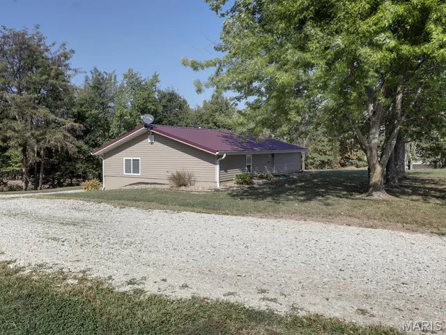 $200,000 | 28853 State Hwy Z, La Grange, MO 63448