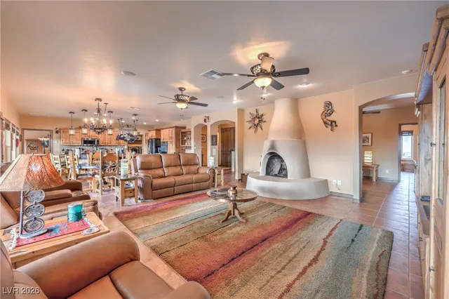 $740,000 | 1122 Thomas Bay Circle, Logandale, NV 89021