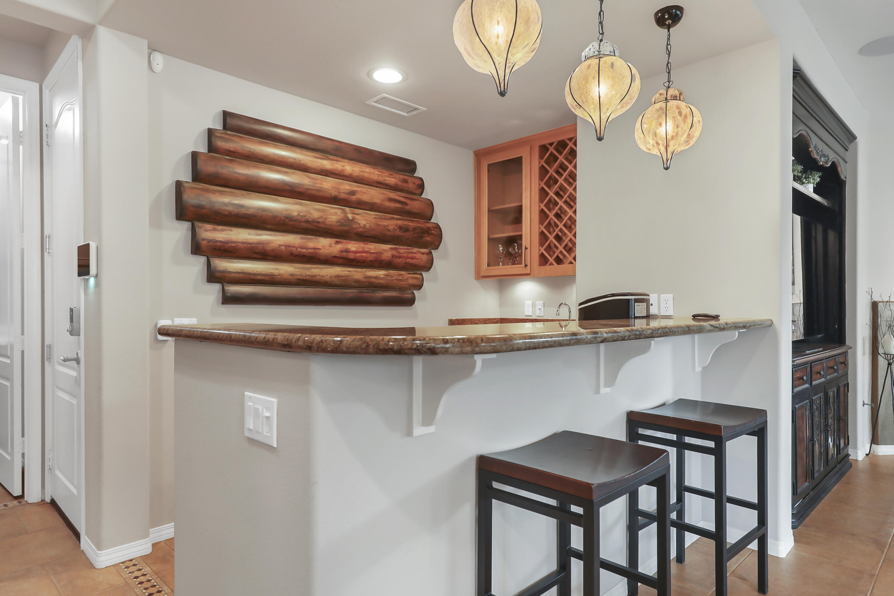 3 Clear Lake Drive Rancho Mirage, CA 92270 - Photo 15 of 47 Built-in bar