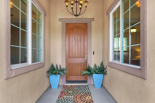 $950,000 | 3 Clear Lake Drive, Rancho Mirage, CA 92270