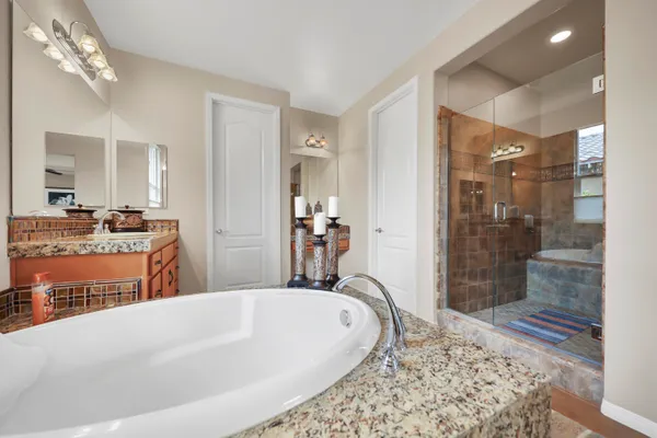 $950,000 | 3 Clear Lake Drive, Rancho Mirage, CA 92270
