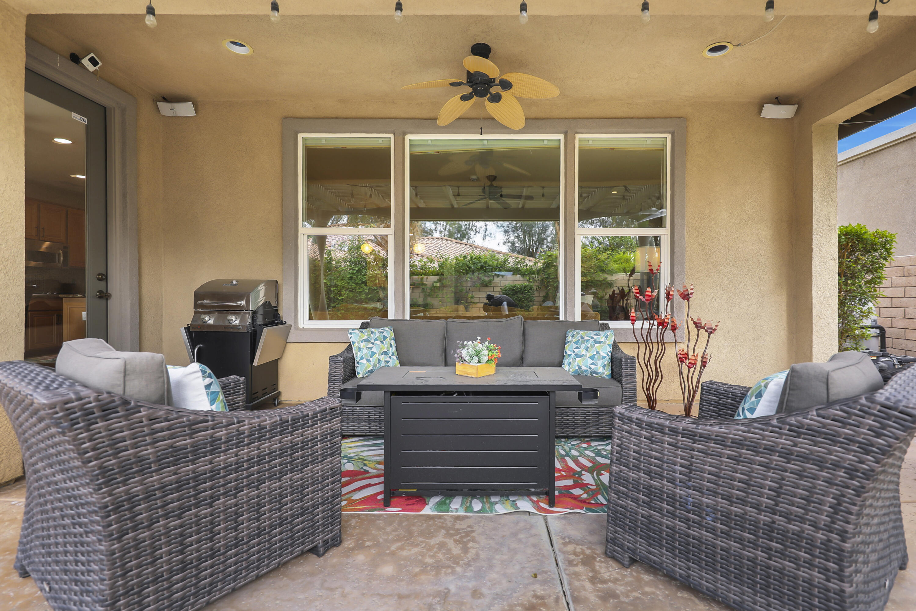 3 Clear Lake Drive Rancho Mirage, CA 92270 - Photo 32 of 47 Covered patio