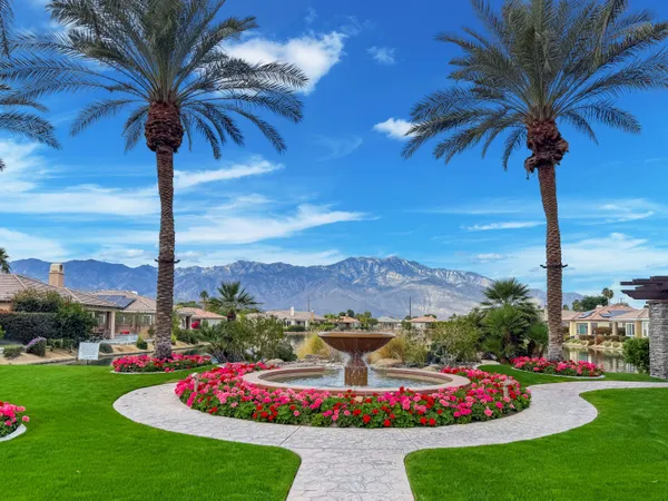 $950,000 | 3 Clear Lake Drive, Rancho Mirage, CA 92270