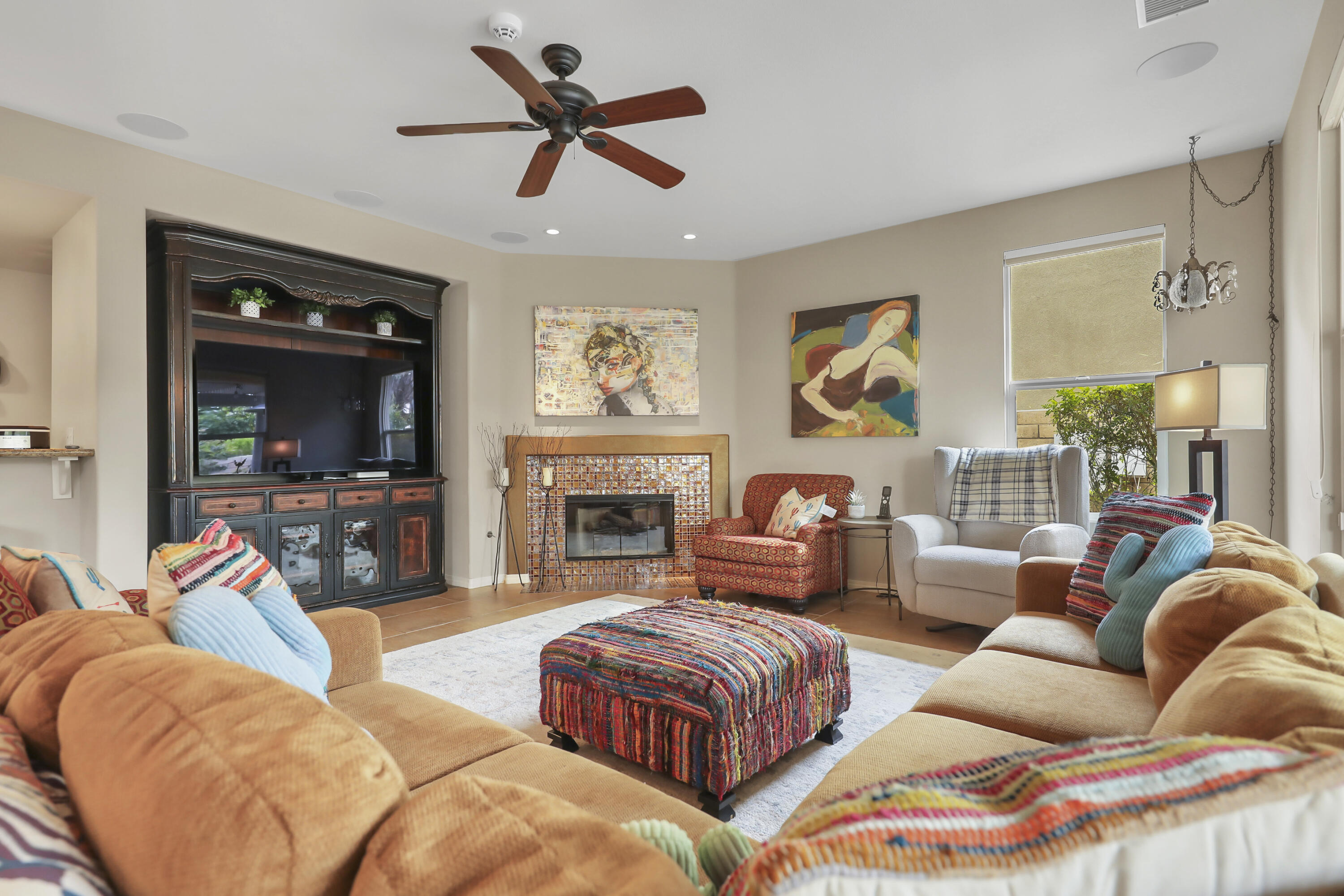 3 Clear Lake Drive Rancho Mirage, CA 92270 - Photo 7 of 47 Living room
