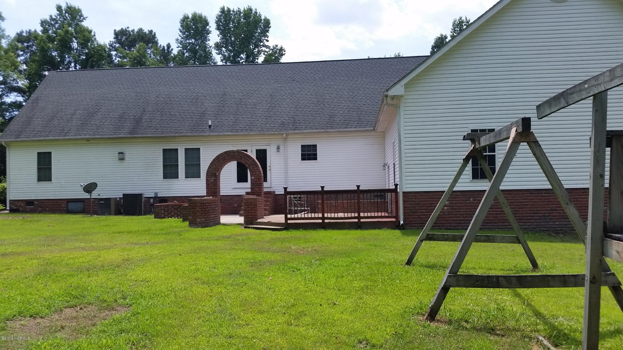 1615 Old Cornwallis Road Princeton, NC 27569 - Photo 3 of 15 20160622_140321