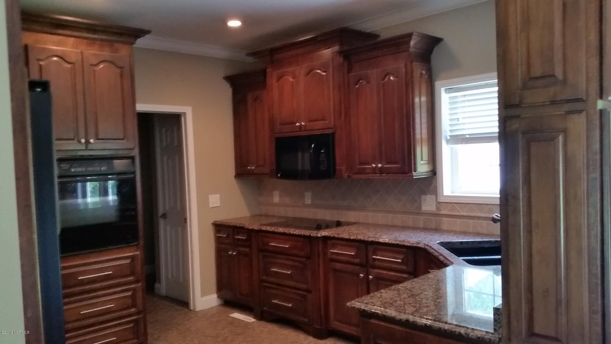 1615 Old Cornwallis Road Princeton, NC 27569 - Photo 9 of 15 20160622_140658