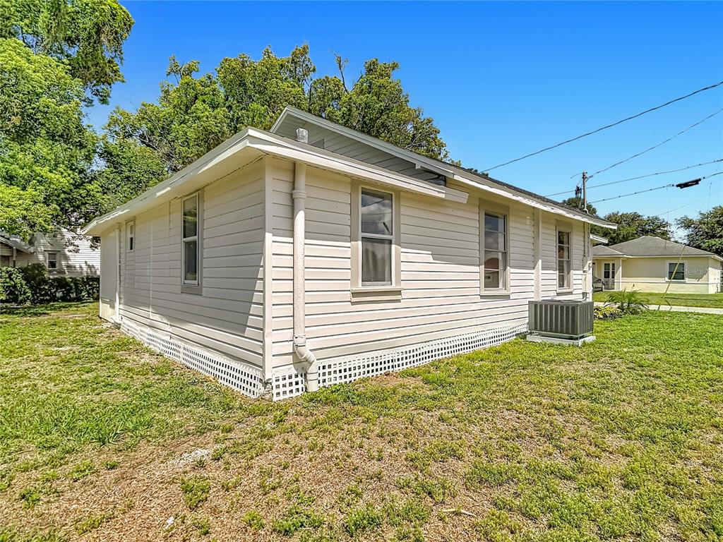 445 West Hooker Street Bartow, FL 33830 - Photo 7 of 33
