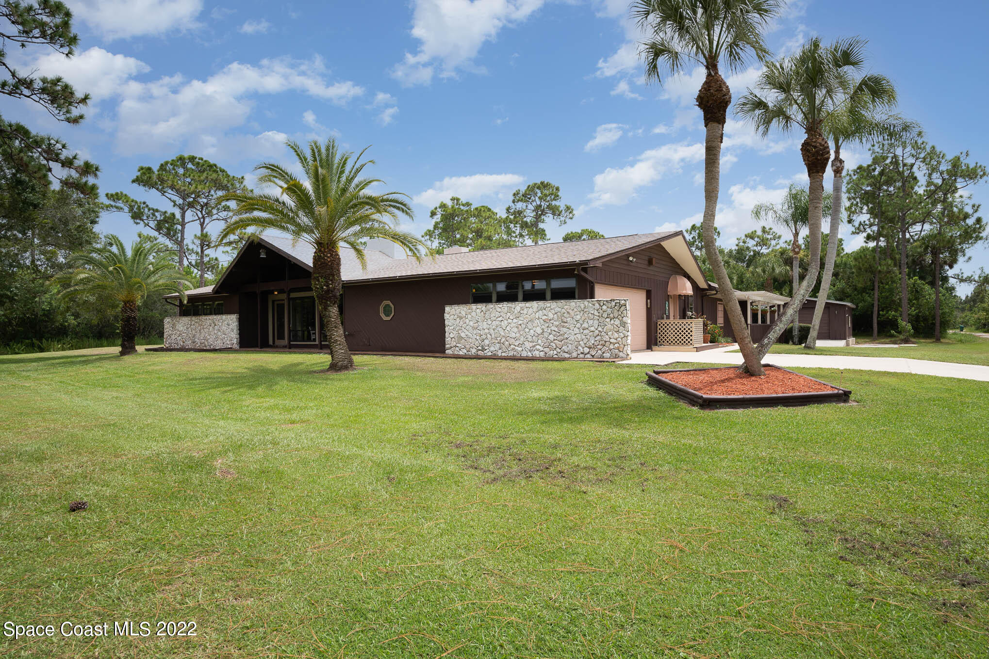 605 Atz Road Malabar, FL 32950 - Photo 2 of 36 DSC00004-Edit