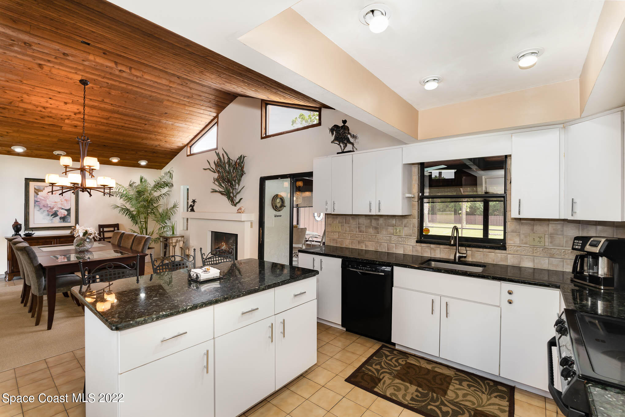 605 Atz Road Malabar, FL 32950 - Photo 3 of 36 DSC00055-Edit