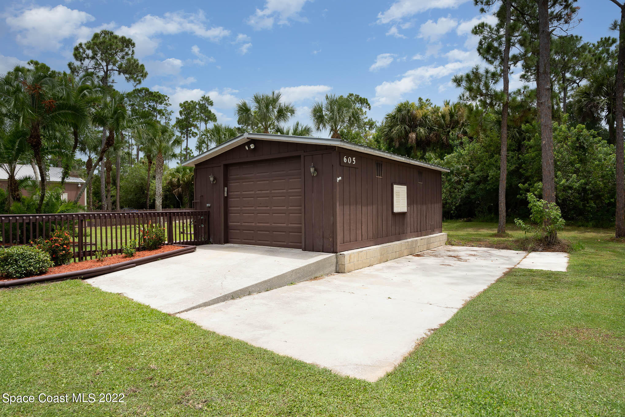 605 Atz Road Malabar, FL 32950 - Photo 33 of 36 DSC00005-Edit