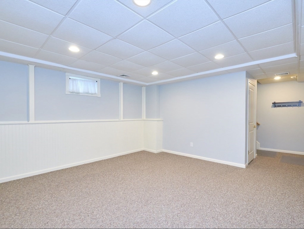 3 Maple Street, Unit 3 Medfield, MA 02052 - Photo 34 of 42