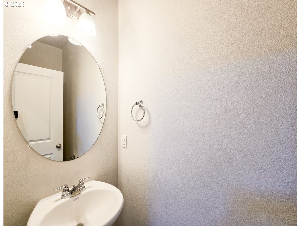 2220 Southeast 16th Street Gresham, OR 97080 - Photo 11 of 24